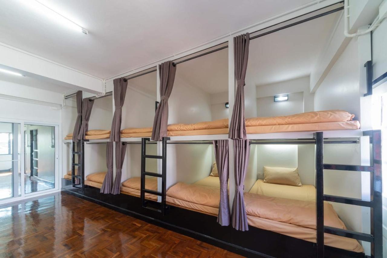 Saiyud Hostel Mae Hong Son Exterior foto